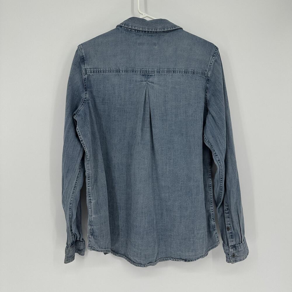 Orvis Shirt Womens Large Blue Denim Floral Embroidered Button Down Long Sleeve - Picture 11 of 12